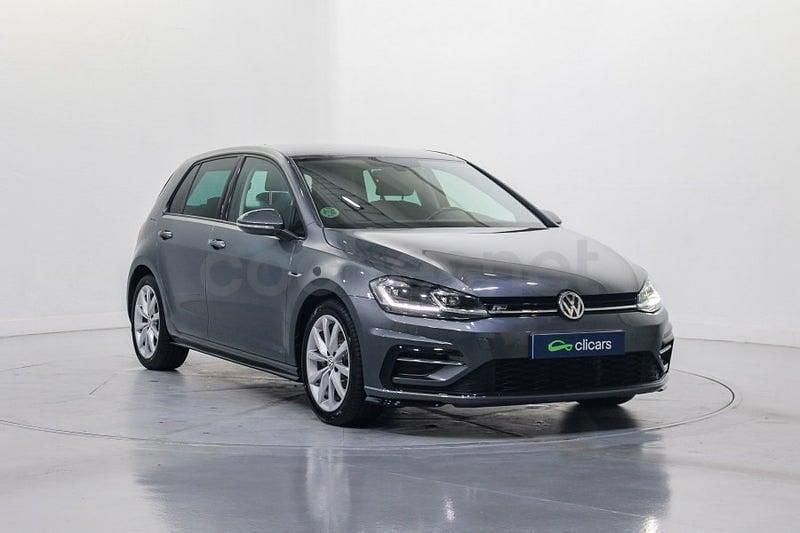 Usado VW Golf Advance 150 CV (110 kW) 2020 Gris / plata Monovolumen