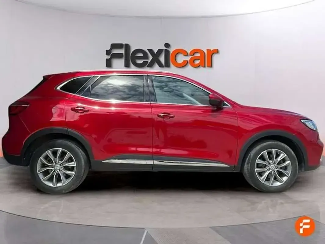 Begagnad MG HS Comfort 162 HK (119 kW) 2023 Röd SUV