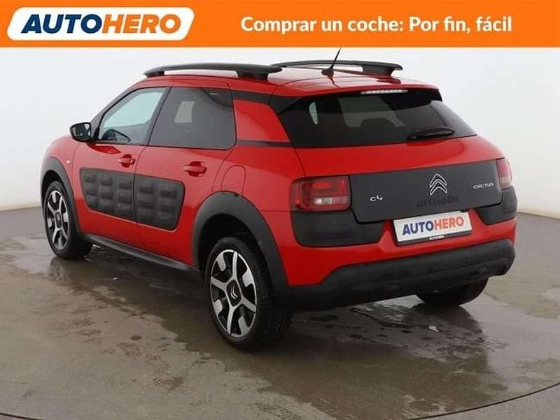 Usado Citroën C4 Cactus PureTech 110 CV (80 kW) 2017 Rojo Utilitario