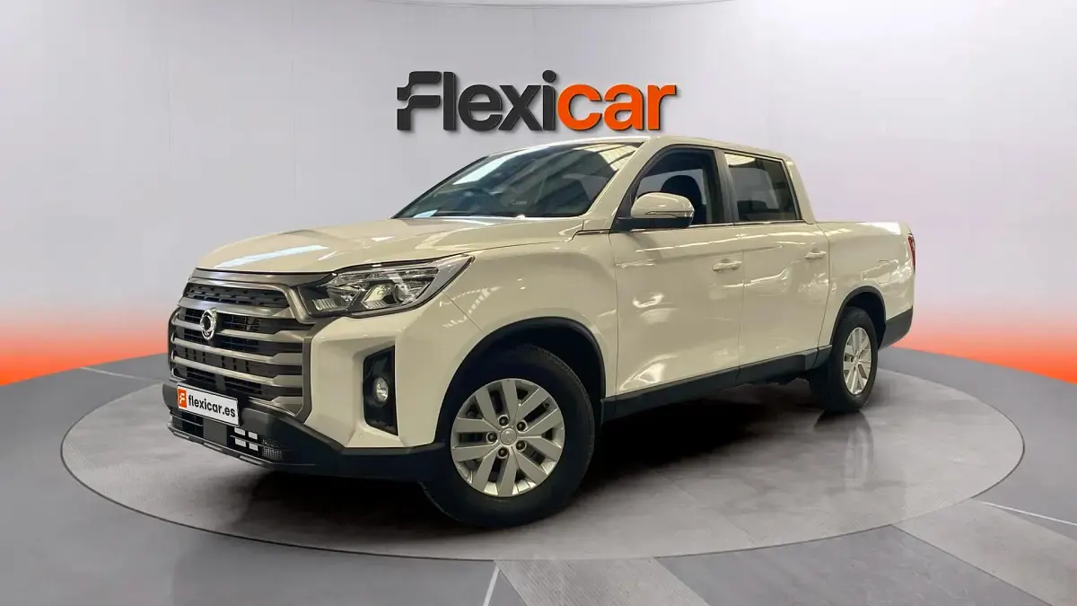 Usado SsangYong Musso 204 CV (150 kW) 2023 Blanco Pickup/Camioneta