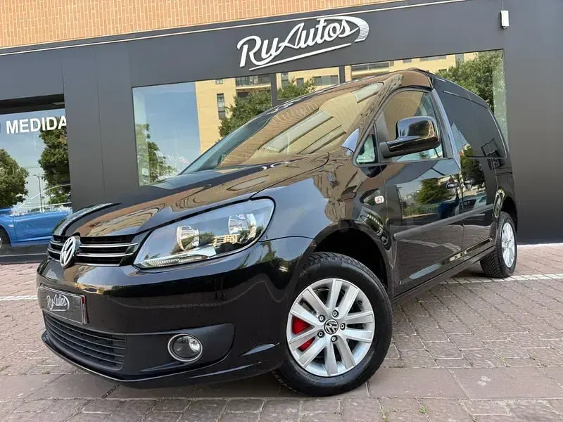 Usado VW Caddy Comfortline 102 CV (75 kW) 2014 Negro Monovolumen