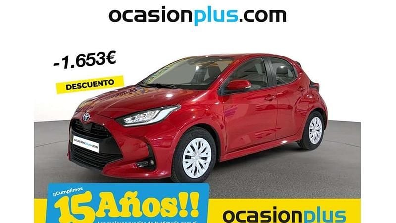 Rojo Usado 2022 Toyota Yaris Hybrid Style Utilitario | 16.355 € (Buen precio) - Imagen 1/4