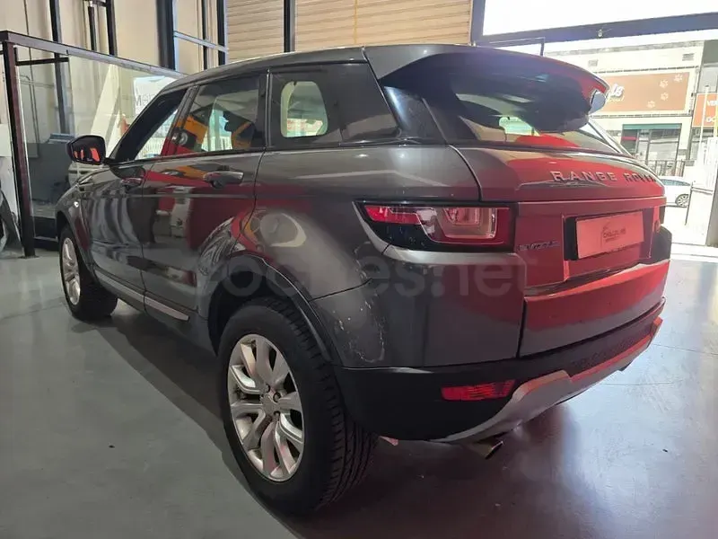 Usado Land Rover Range Rover evoque SE Dynamic 150 CV (110 kW) 2016 Gris / plata SUV