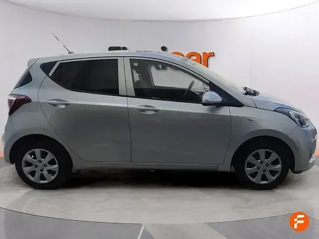Usado Hyundai i10 GO! 66 CV (48 kW) 2018 Blanco Utilitario