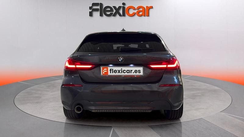 Usado BMW 118 140 CV (102 kW) 2020 Gris Utilitario