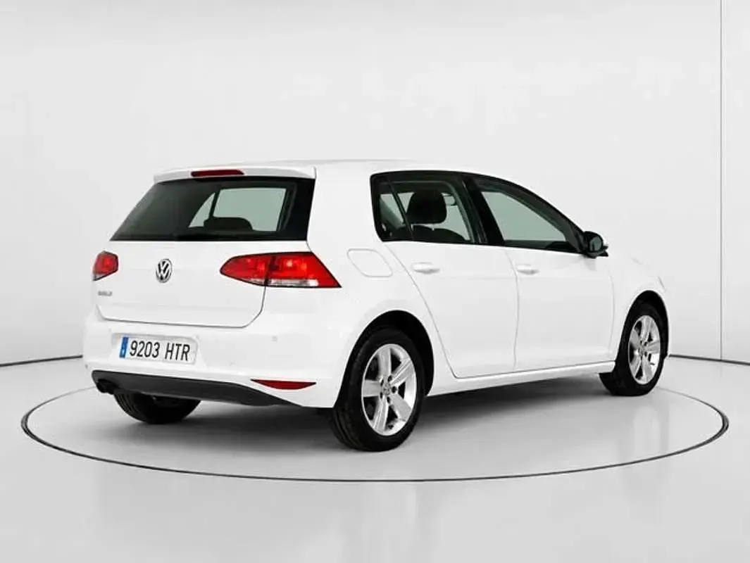Usado VW Golf VII Advance 122 CV (89 kW) 2013 Blanco Utilitario