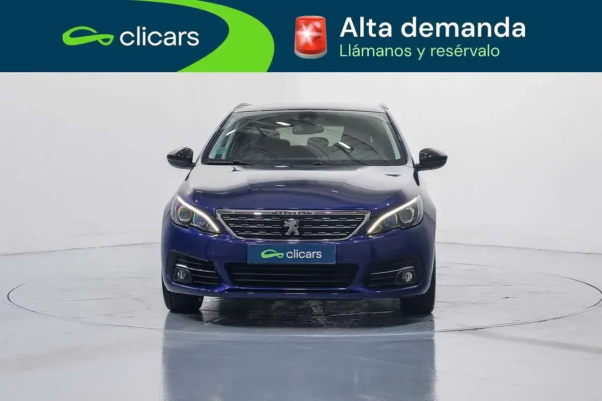 Usado Peugeot 308 SW Allure 131 CV (96 kW) 2019 Azul Familiar