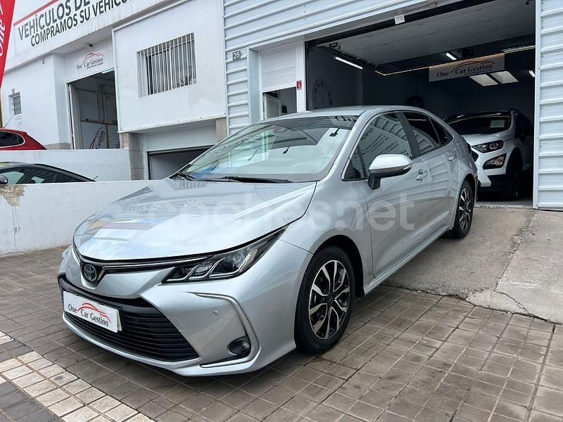Gris / plata Usado 2022 Toyota Corolla Active Berlina | 18.995 € (Buen precio) - Imagen 1/4