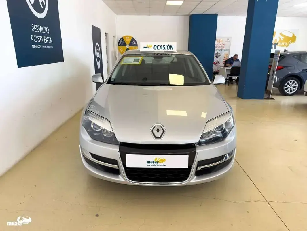 Usado Renault Laguna III LIMITED 110 CV (80 kW) 2015 Gris Berlina