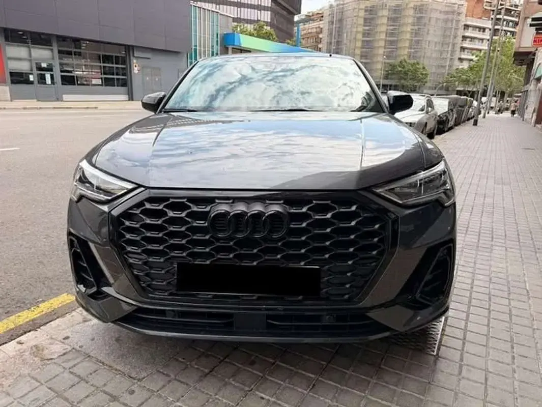 Usado Audi Q3 150 CV (110 kW) 2023 Gris SUV