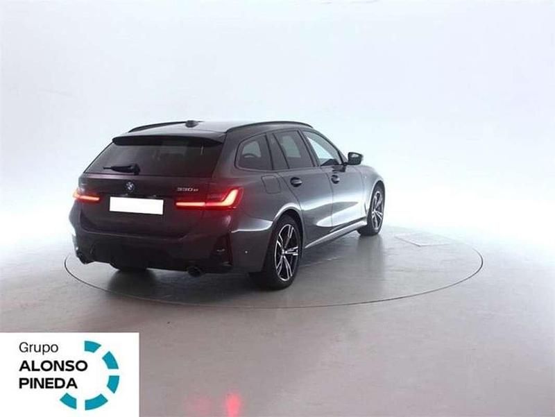 Usado BMW 330e M Sport 292 CV (214 kW) 2025 Negro Familiar