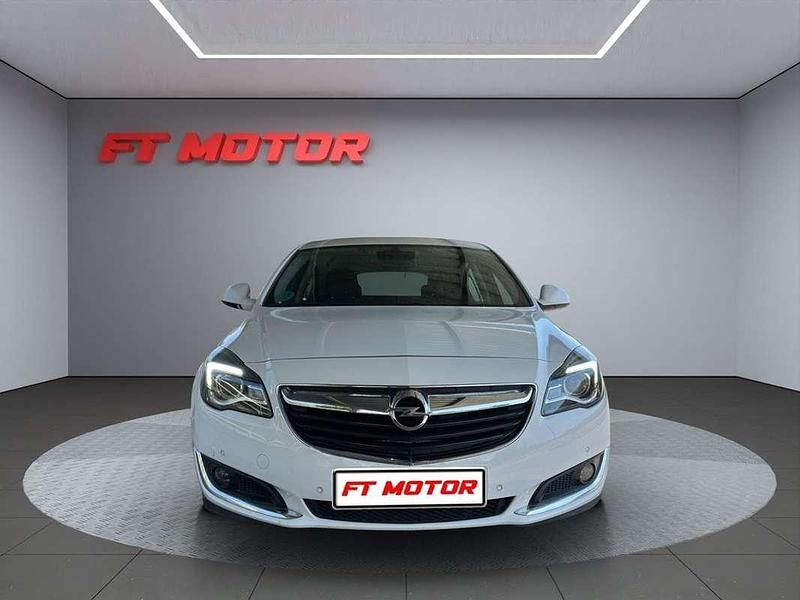 Usado Opel Insignia Selective 136 CV (100 kW) 2016 Blanco Berlina