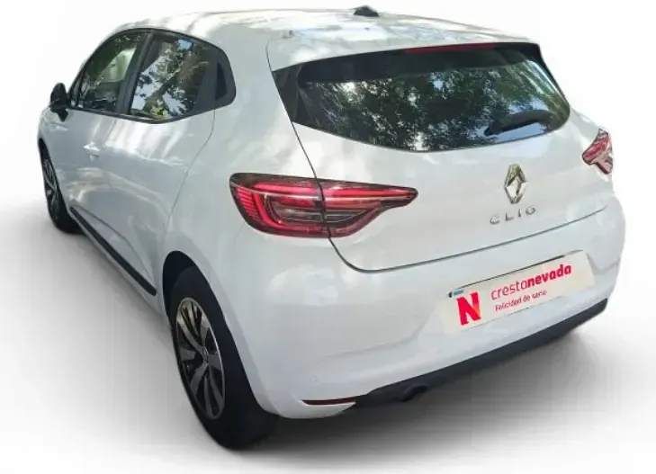 Usado Renault Clio Equilibre 101 CV (74 kW) 2022 Blanco Utilitario
