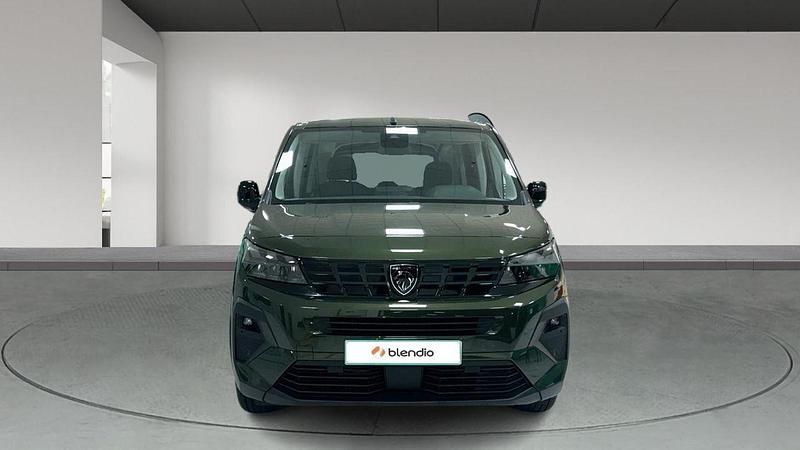 Usado Peugeot Rifter Allure 100 CV (73 kW) 2025 Verde Monovolumen