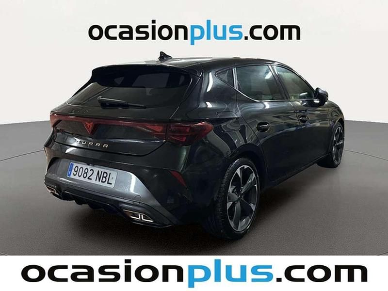 Käytetty Cupra Leon 204 HP (150 kW) 2025 Musta Viistoperä