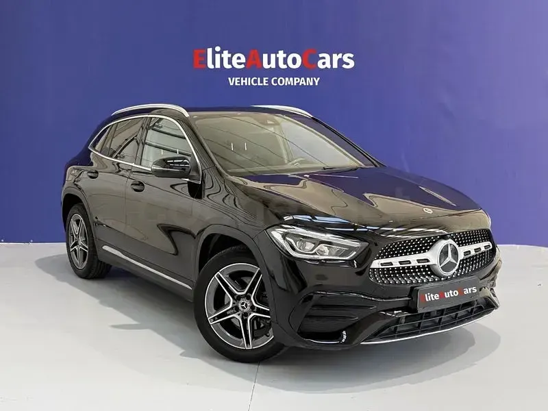 Usado Mercedes GLA250 218 CV (160 kW) 2023 Negro SUV