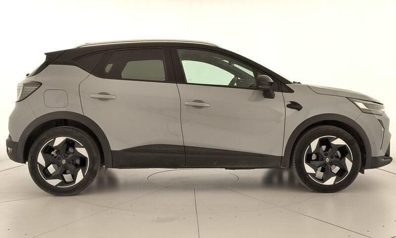 Usado Renault Captur Techno 100 CV (73 kW) 2025 Gris SUV