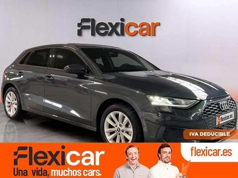 Usado Audi A3 Premium 110 CV (80 kW) 2023 Gris Berlina