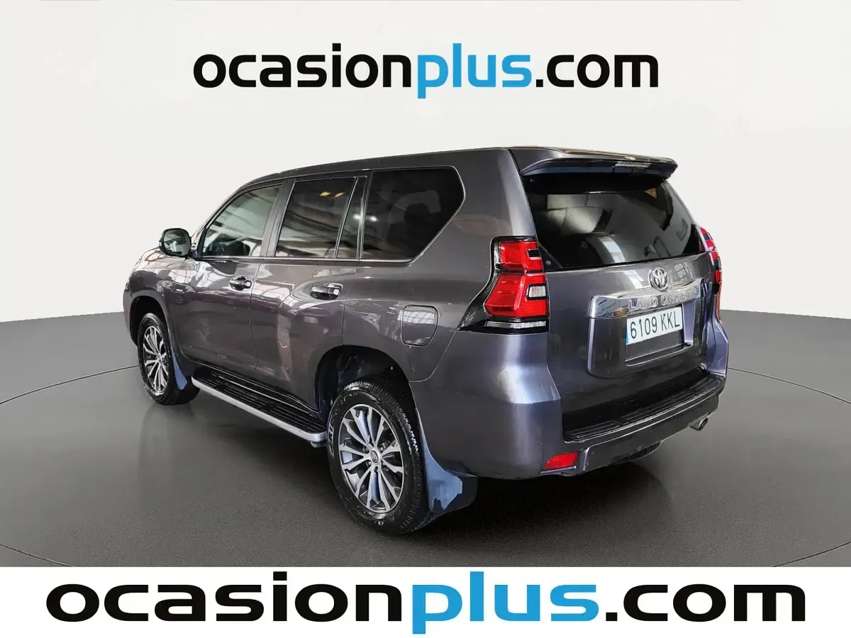 Usado Toyota Land Cruiser 177 CV (130 kW) 2018 Gris SUV