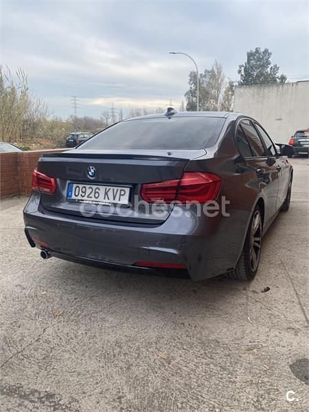 Usado BMW 318 150 CV (110 kW) 2019 Gris / plata Berlina