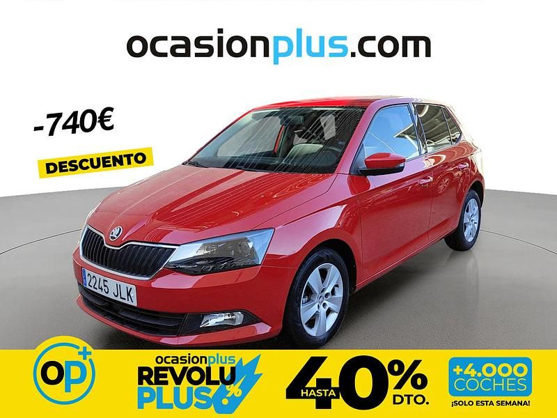 Usado Skoda Fabia Ambition 90 CV (66 kW) 2016 Rojo