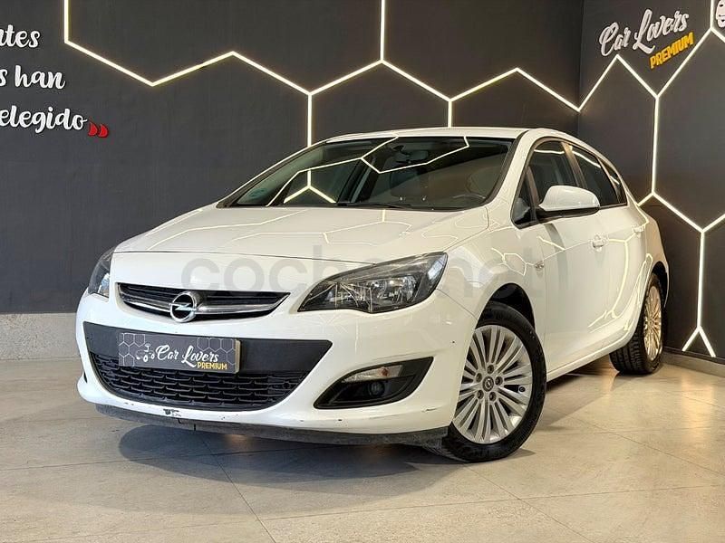 Usado Opel Astra Excellence 110 CV (80 kW) 2015 Blanco Berlina