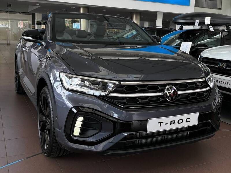 Usado VW T-Roc Cabriolet R-line 150 CV (110 kW) 2024 Gris Descapotable