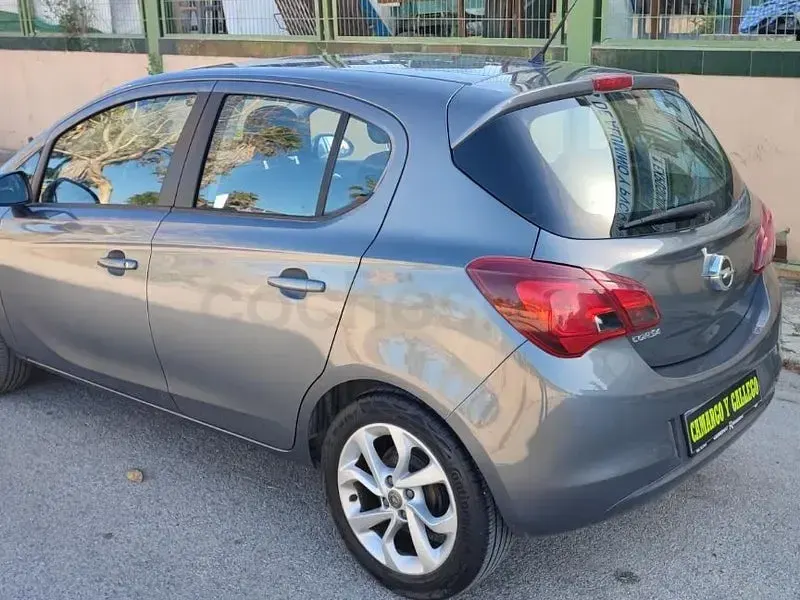 Usado Opel Corsa Excellence 90 CV (66 kW) 2015 Gris / plata Utilitario