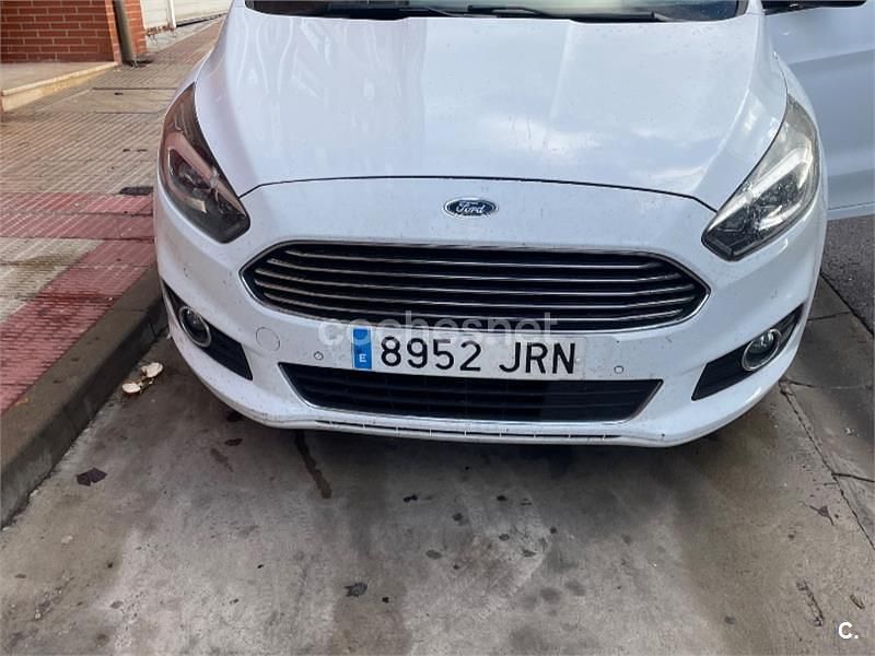 Blanco Usado 2016 Ford S-MAX Titanium Monovolumen | 15.750 € (Un poco caro) - Imagen 1/4