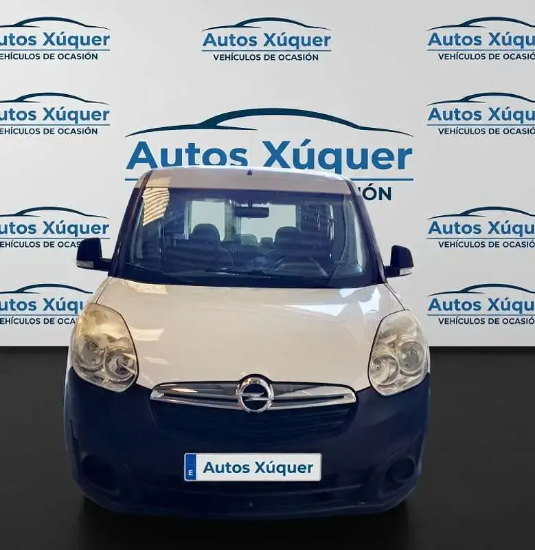 Usado Opel Combo Selective 90 CV (66 kW) 2014 Blanco Monovolumen
