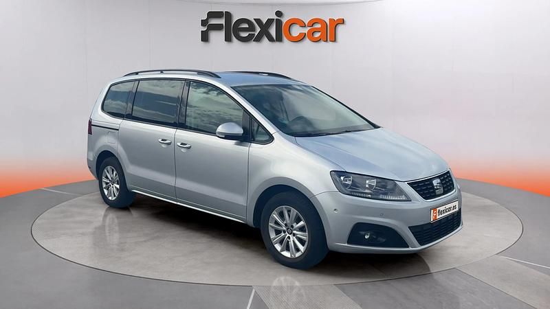 Usado Seat Alhambra XCELLENCE 150 CV (110 kW) 2022 Gris Monovolumen