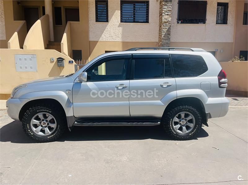 Usado Toyota Land Cruiser 173 CV (127 kW) 2008 Gris / plata SUV