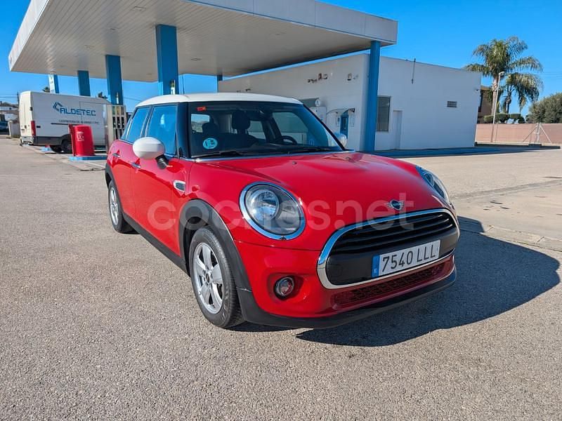 Usado Mini ONE 102 CV (75 kW) 2020 Rojo Utilitario