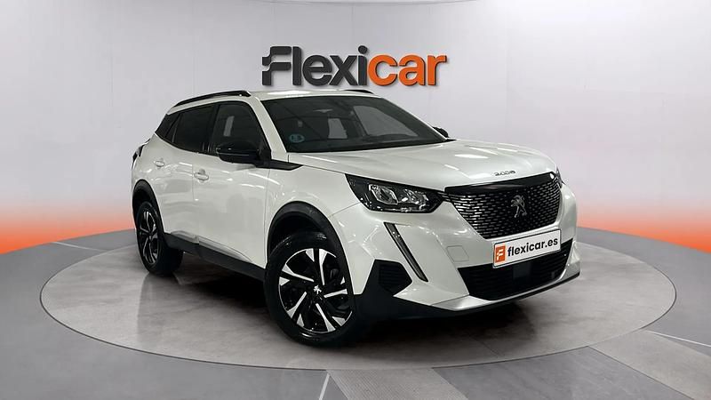 Usado Peugeot 2008 Allure 131 CV (96 kW) 2023 Blanco SUV