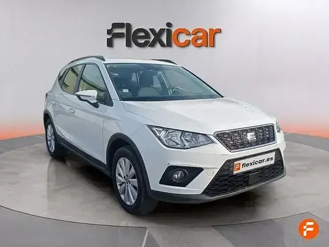 Usado Seat Arona FR 110 CV (80 kW) 2021 Blanco SUV