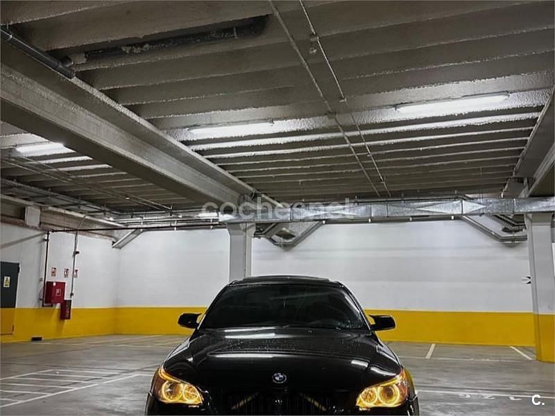 Usado BMW 520 136 CV (100 kW) 2004 Negro Familiar
