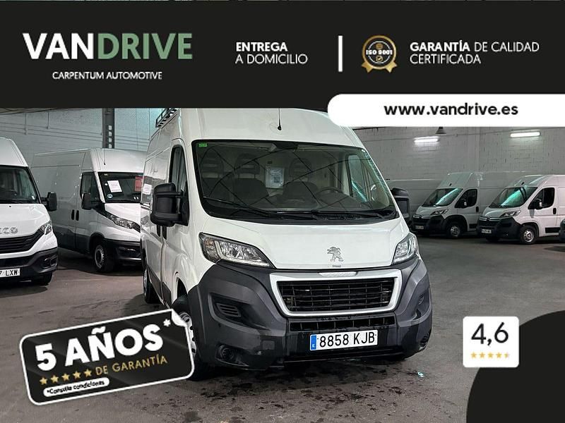 Usado Peugeot Boxer Premium 130 CV (95 kW) 2019 Blanco Van