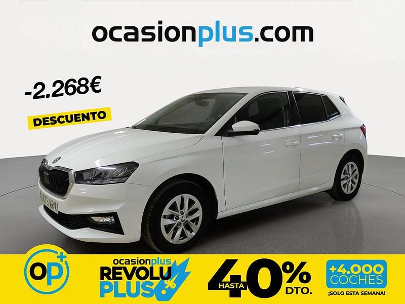 Usado Skoda Fabia Selection 95 CV (69 kW) 2024 Blanco Berlina