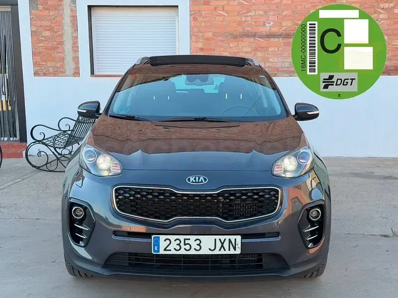 Usado Kia Sportage 141 CV (103 kW) 2017 Gris / plata SUV