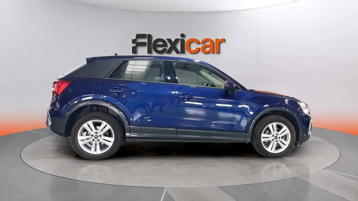 Usado Audi Q2 Advanced 150 CV (110 kW) 2021 Azul SUV