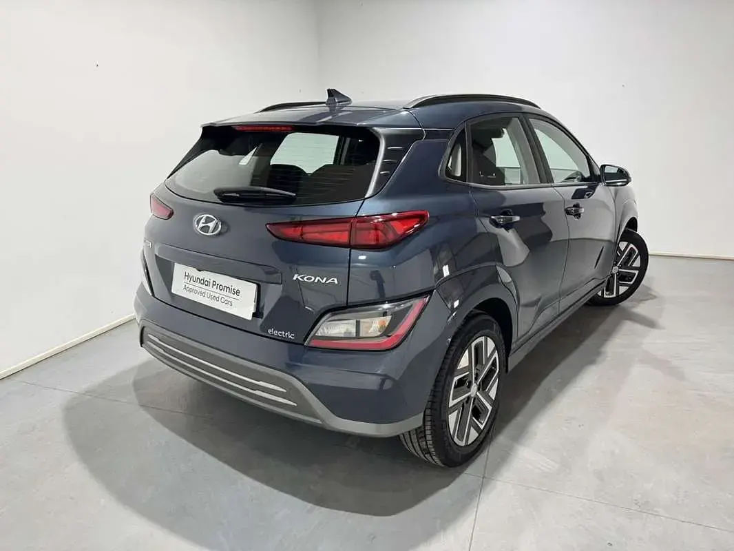 Usado Hyundai Kona 150 kW (204 CV) 2023 Gris SUV
