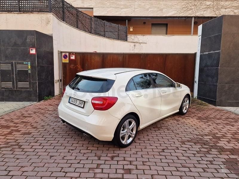 Usado Mercedes A200 Urban 136 CV (100 kW) 2016 Blanco Berlina