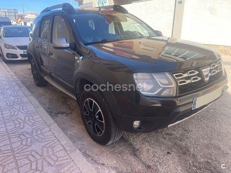 Usado Dacia Duster Lauréate 109 CV (80 kW) 2016 Negro SUV
