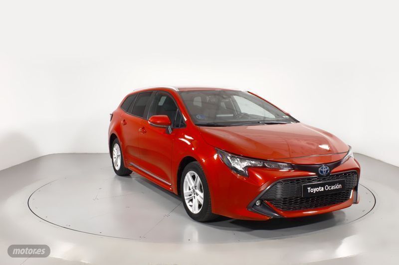 Rojo Usado 2022 Toyota Corolla Active Berlina | 23.300 € (Precio justo) - Imagen 1/4