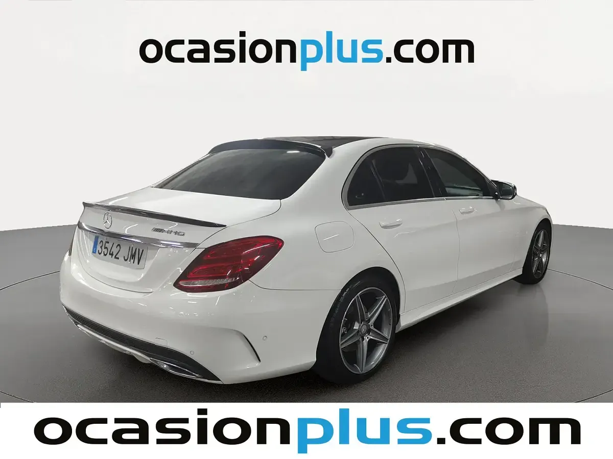 Käytetty Mercedes C220 AMG 170 HP (125 kW) 2016 Valkoinen Sedan