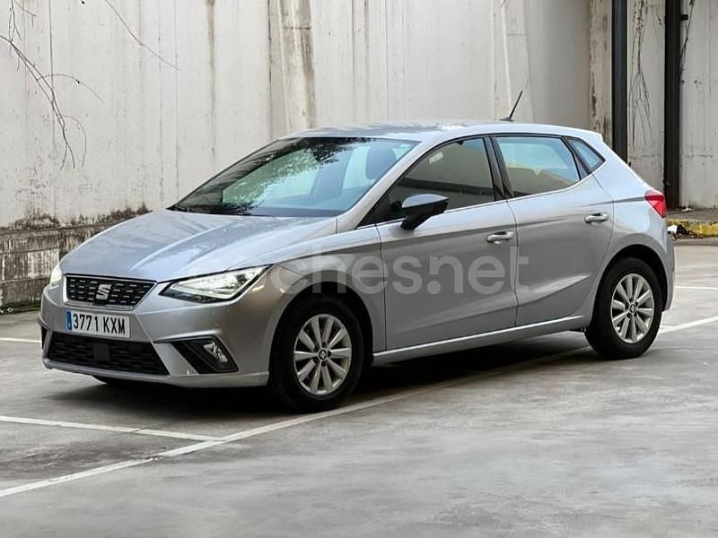 Gris / plata Usado 2019 Seat Ibiza XCELLENCE Berlina | 10.490 € (Precio justo) - Imagen 1/4
