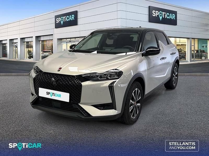 Gris claro Usado 2024 DS Automobiles DS3 Performance SUV | 24.900 € - Imagen 1/4