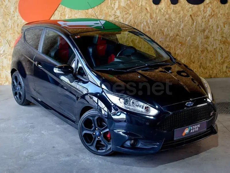 Usado Ford Fiesta ST 182 CV (133 kW) 2015 Negro Utilitario