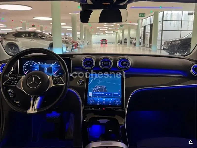 Usado Mercedes C220 200 CV (147 kW) 2022 Azul Familiar