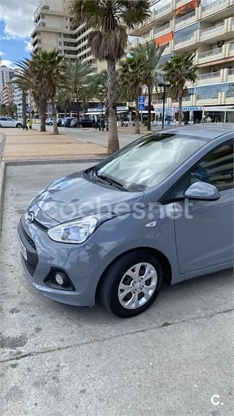 Usado Hyundai i10 66 CV (48 kW) 2014 Azul Utilitario